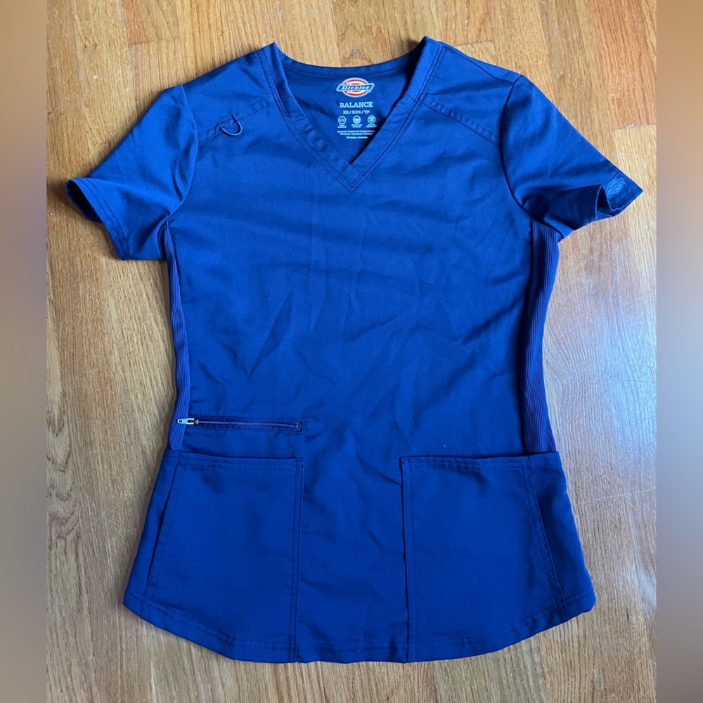 Dickies Scrub Top